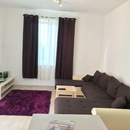 Apartment Szent Istvan Apartman Zamardi